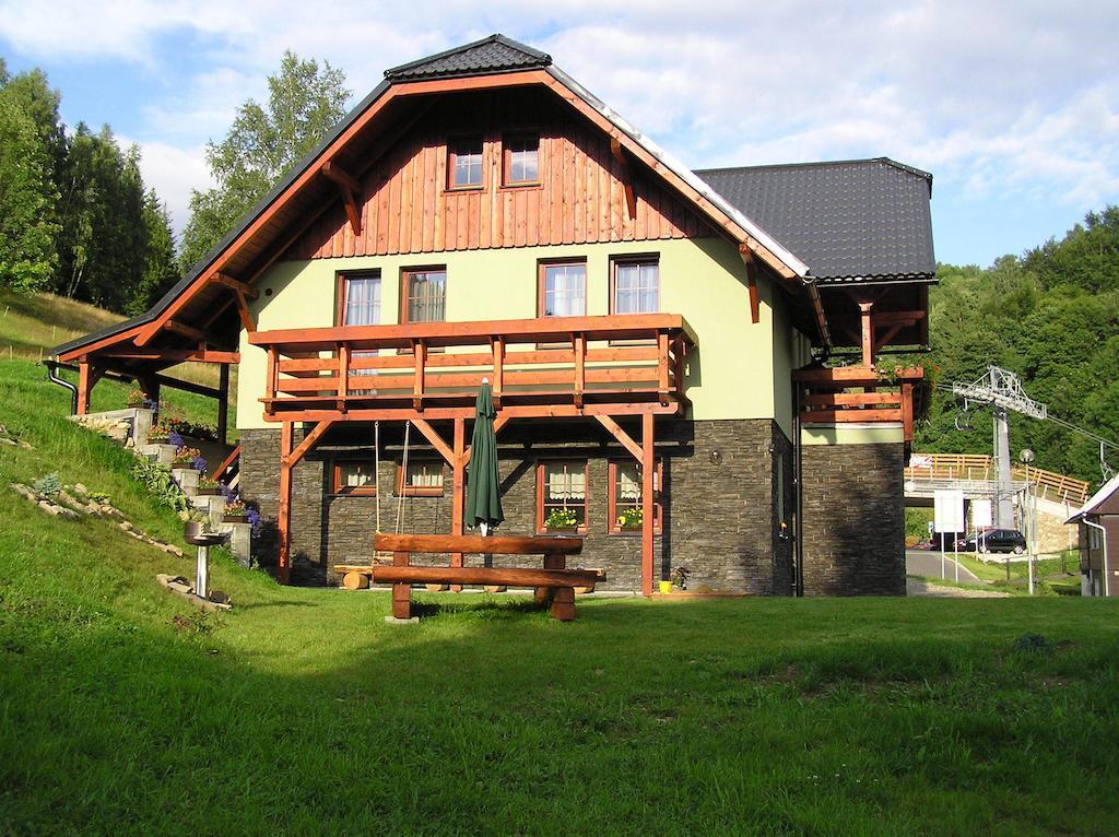 Apartmany U Lanovky Рокитніце-над-Їзероу Номер фото